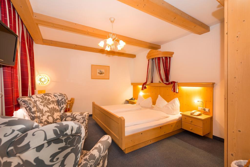 Hotel Landhaus Marchfeld 奥伯劳 外观 照片